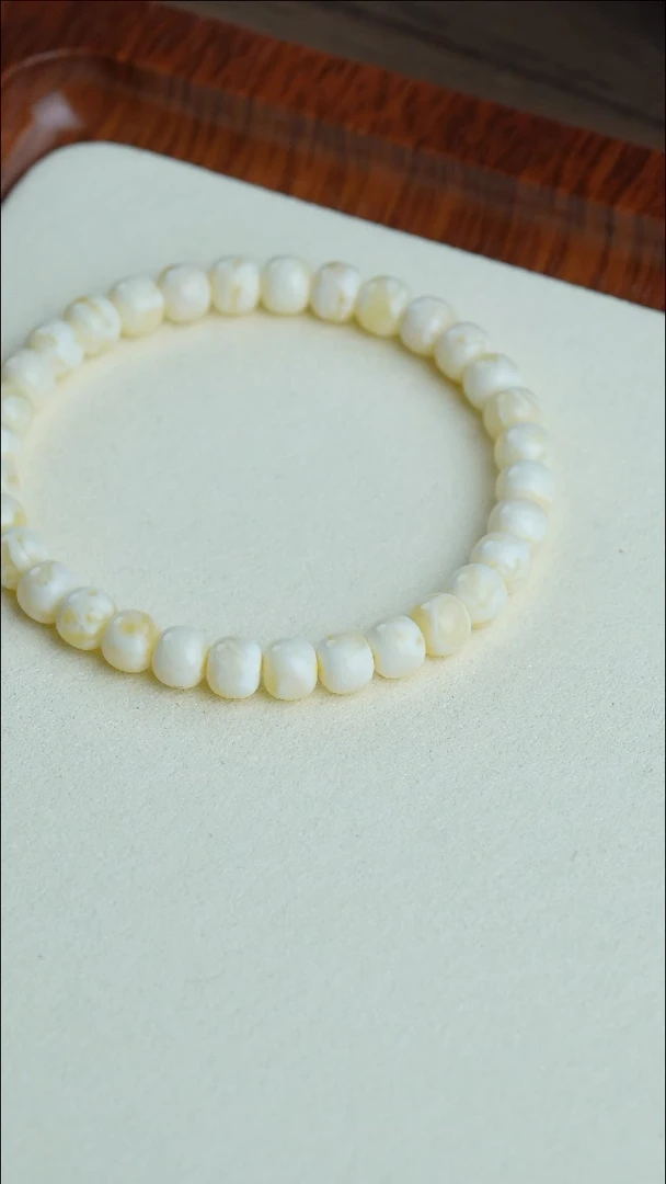 【闪购商品】蜜蜡裸石未镶嵌蜜蜡手串17圈口