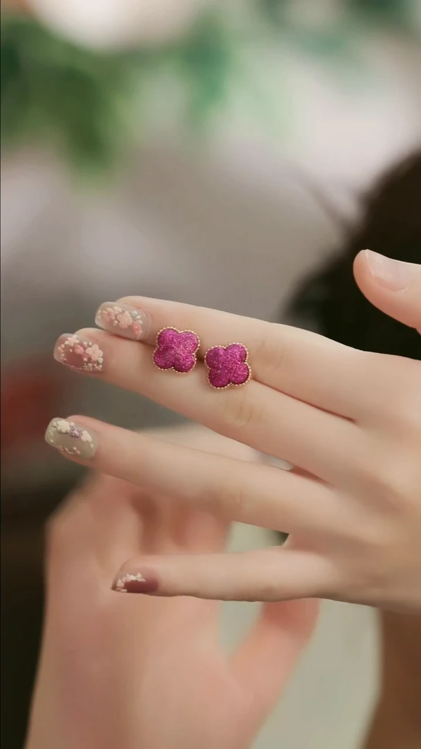 刺绣湘传礼缂丝耳饰