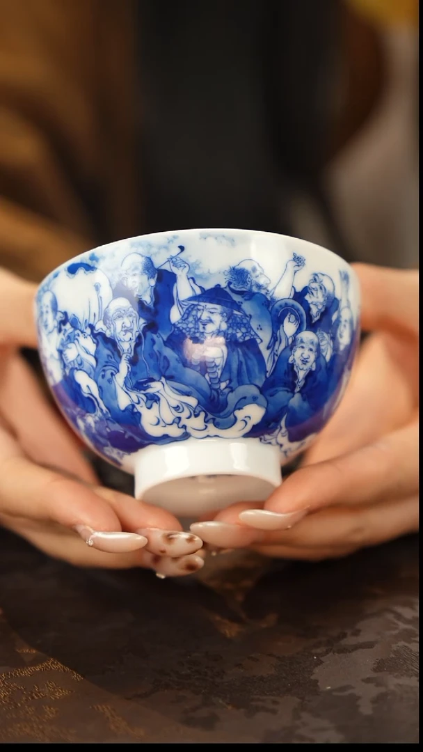 画堂春 青花手绘十八罗汉主人杯