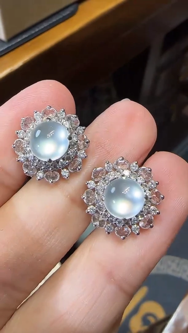 【闪购商品】翡翠耳环18K金镶嵌耳包