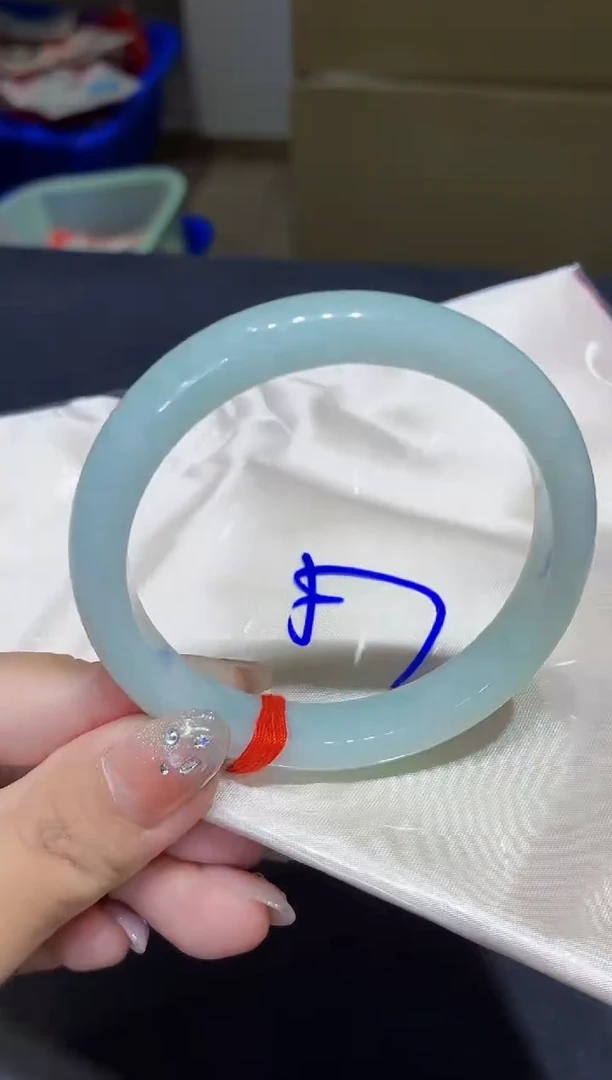 未镶嵌手镯翡翠翡翠手镯
