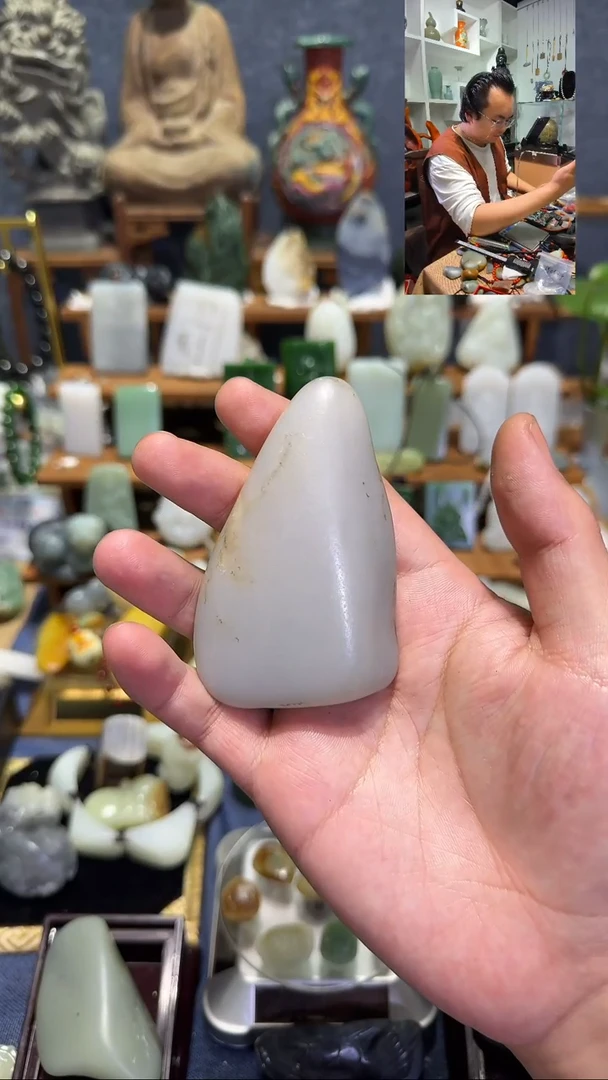 【闪购商品】和田玉原石未镶嵌95