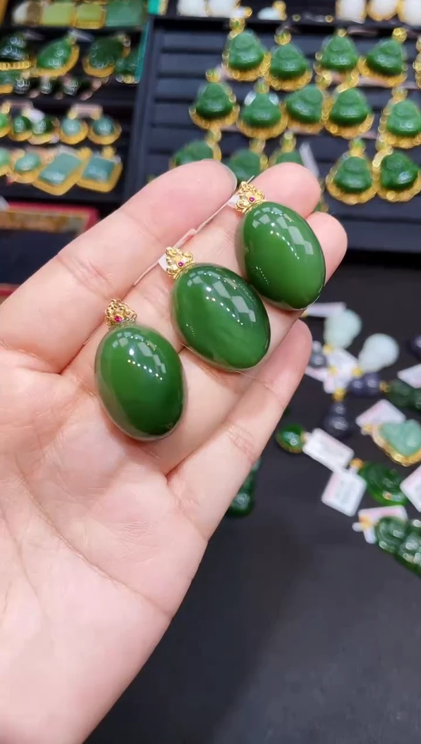 和田玉18K金镶嵌吊坠(赠链)30MM 多样性发一