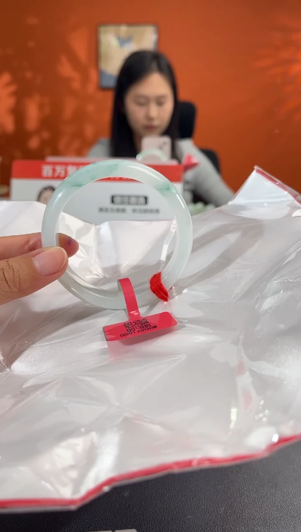未镶嵌手镯翡翠55.8
