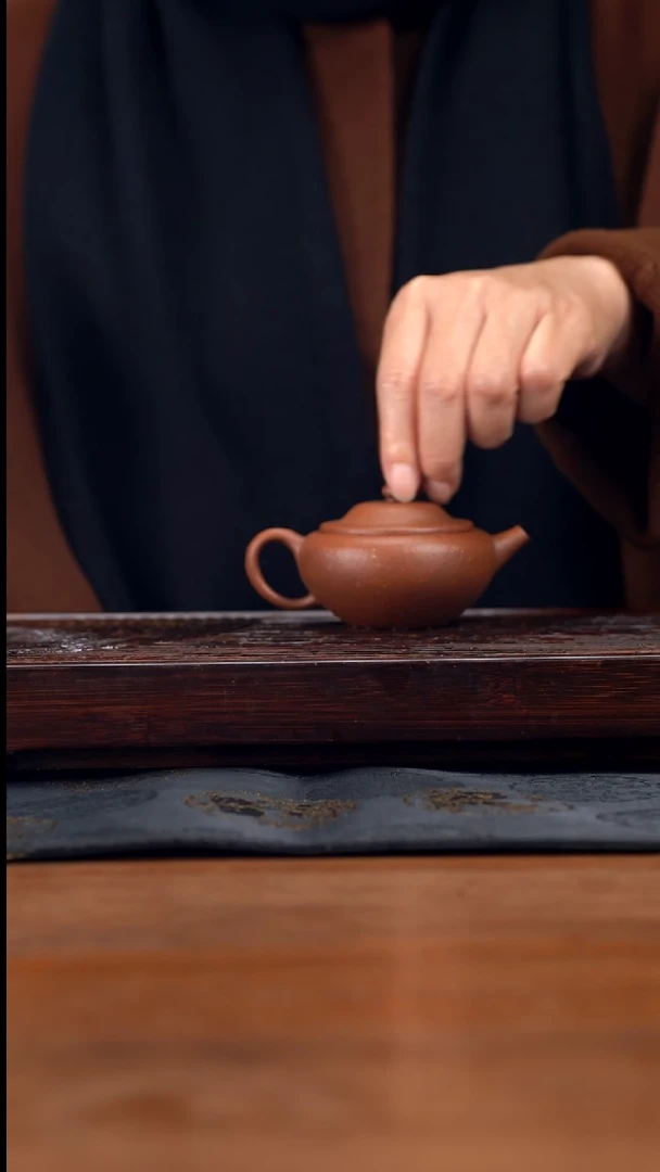 【闪购商品】紫砂茶壶115cc黄龙山原矿降坡泥碗灯5