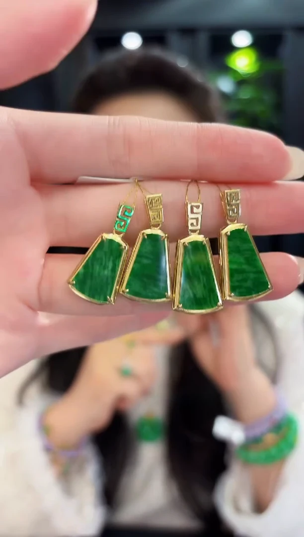 吊坠(不含链)未镶嵌翡翠缅料A货/多样性发货/一件