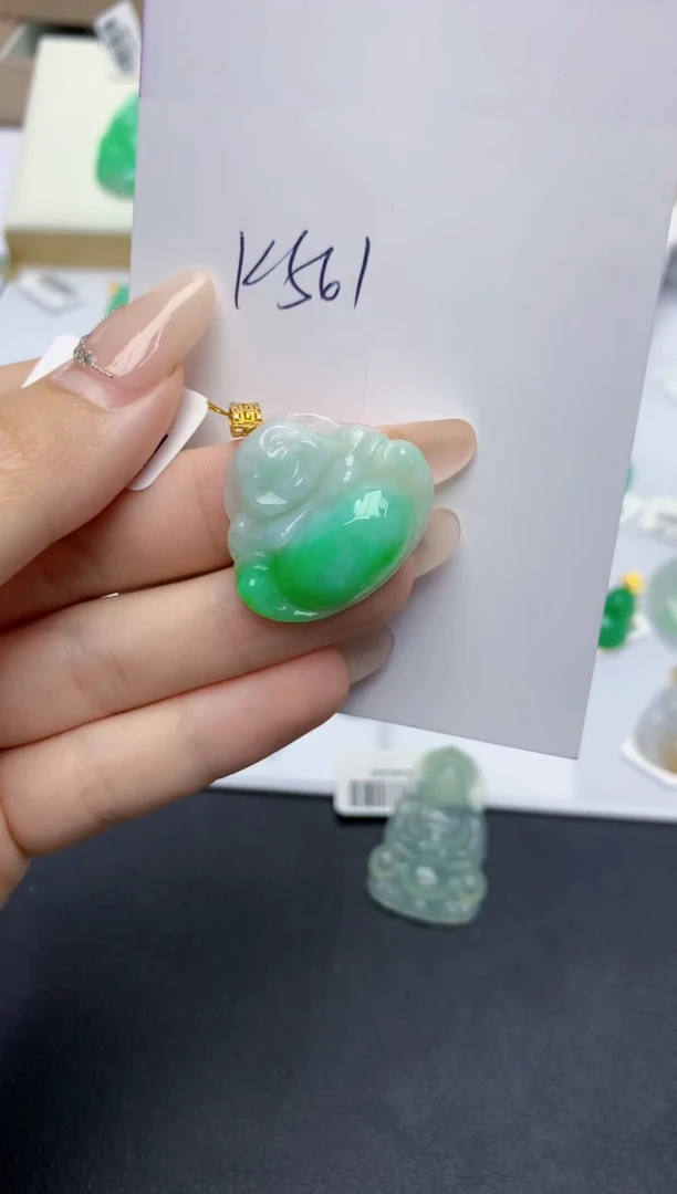 翡翠18K金镶嵌颈饰F****t天然缅甸A货翡翠