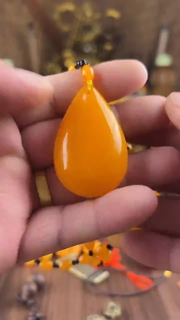 滴血莲花菩提吊坠所见即所得