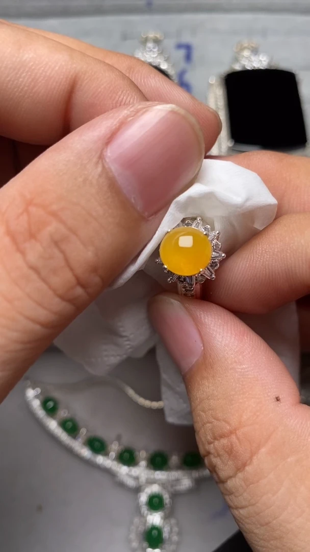 未镶嵌定制翡翠流*、天然缅甸翡翠A货