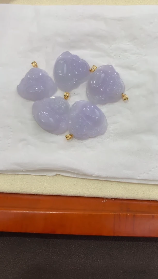 翡翠18K金镶嵌颈饰天然缅甸a货翡翠(多样性发其一