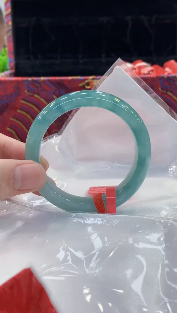 未镶嵌手镯翡翠翡翠手镯