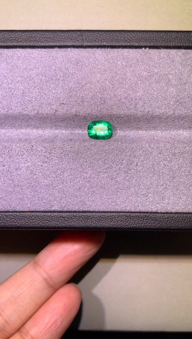 裸石祖母绿1.26ct赞比亚VVG微油吉尔德