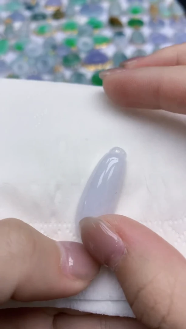 【闪购商品】翡翠颈饰未镶嵌天然翡翠A货