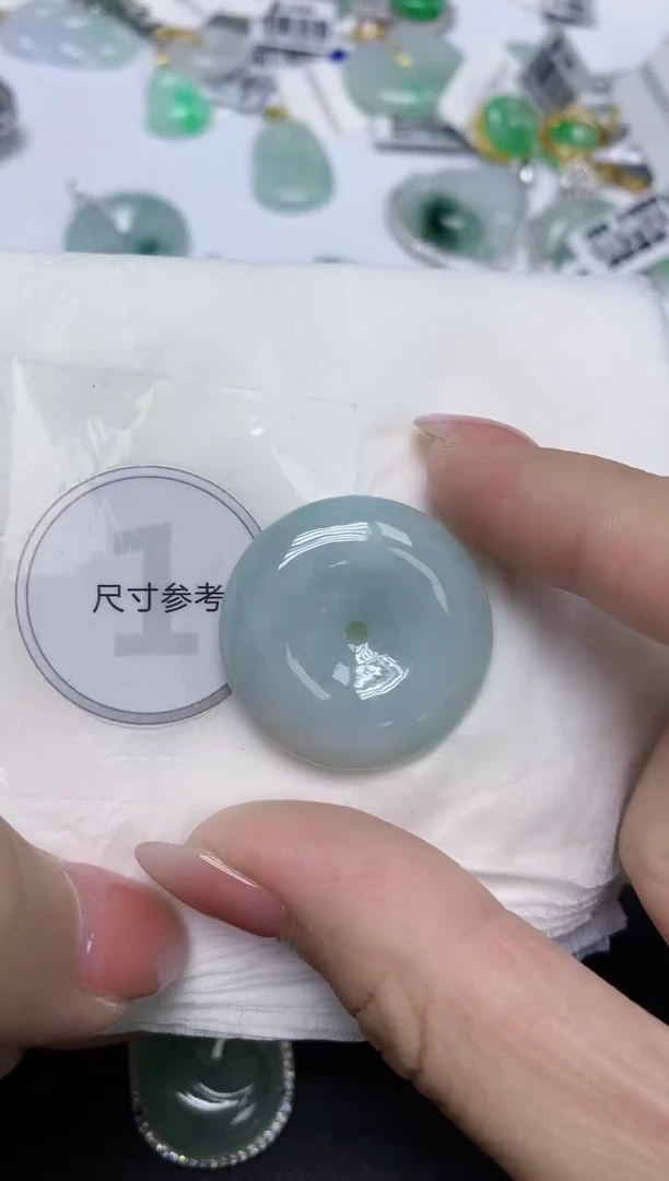颈饰未镶嵌翡翠天然缅甸翡翠A货百元以上9元证书费自理