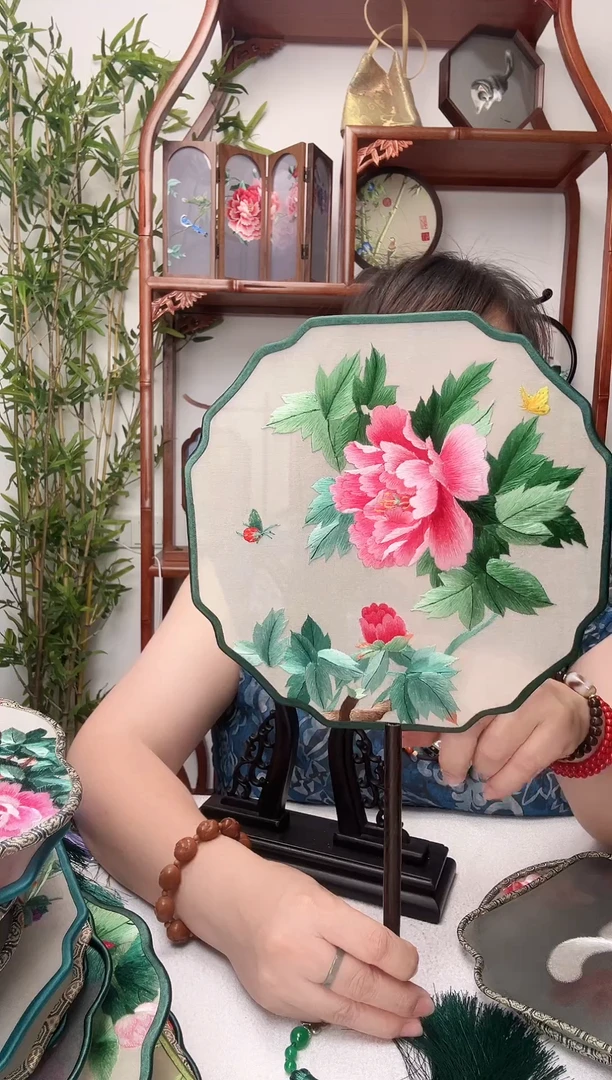 刺绣团扇-双面绣花