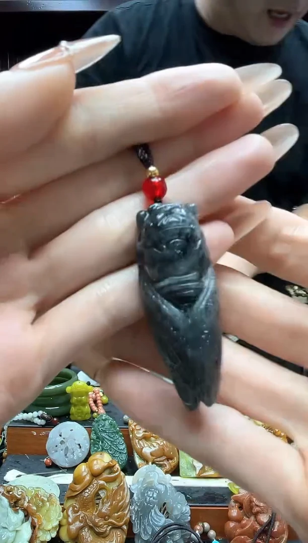 未镶嵌岫玉吊坠·