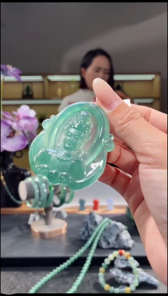 吊坠(不含链)未镶嵌翡翠观音