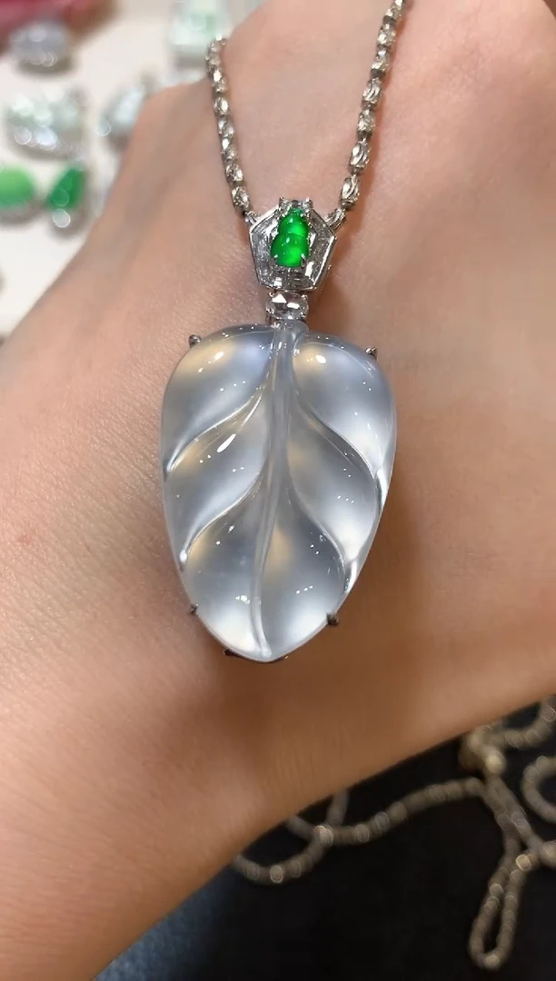 吊坠(不含链)18K金镶嵌翡翠T***晞n113