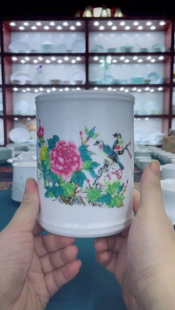 笔筒开播福利 景德镇高温白瓷牡丹花鸟富贵 笔筒