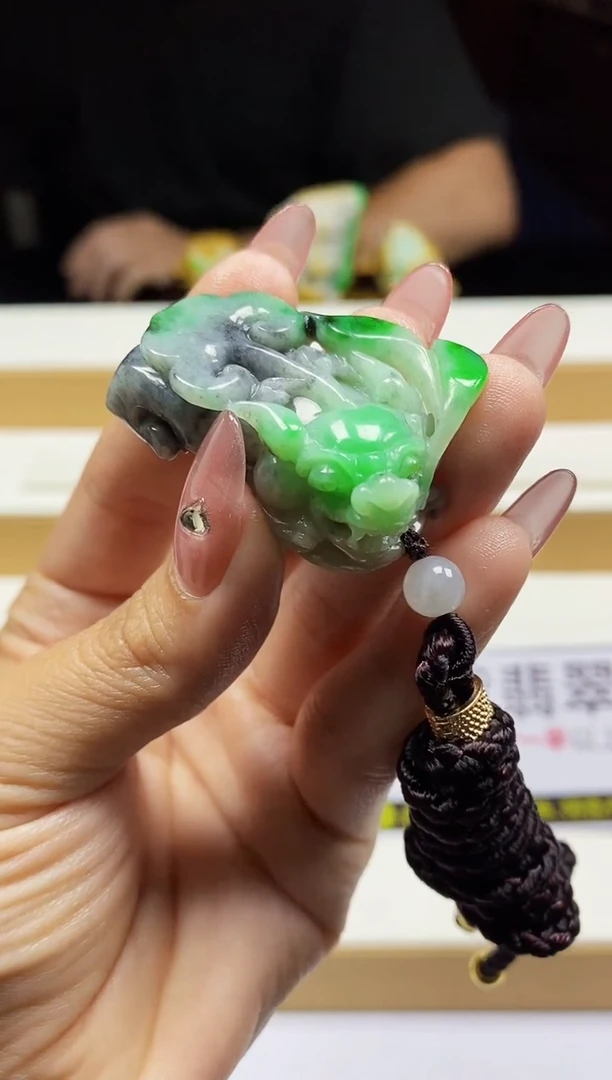 翡翠未镶嵌颈饰翡翠A货