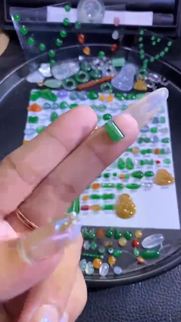 未镶嵌挂件翡翠珠子