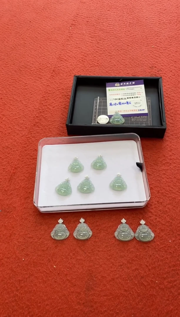 18K金镶嵌挂件翡翠佛公FL8配绳配链/多样性发其一CP