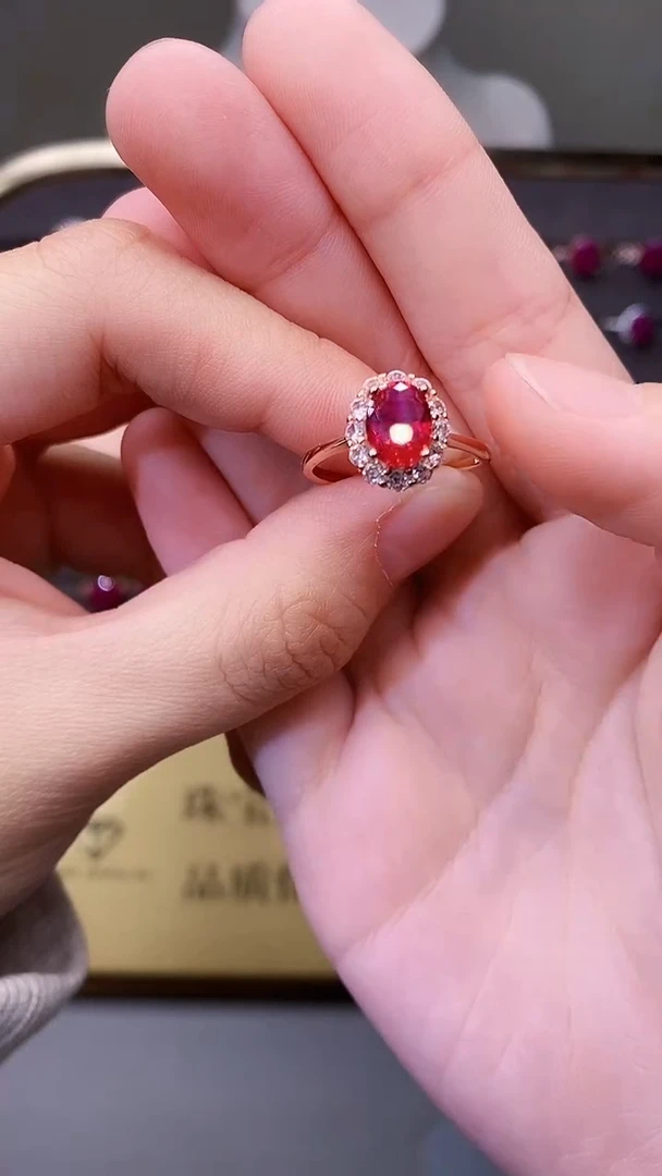 银S925镶嵌戒指红宝石38