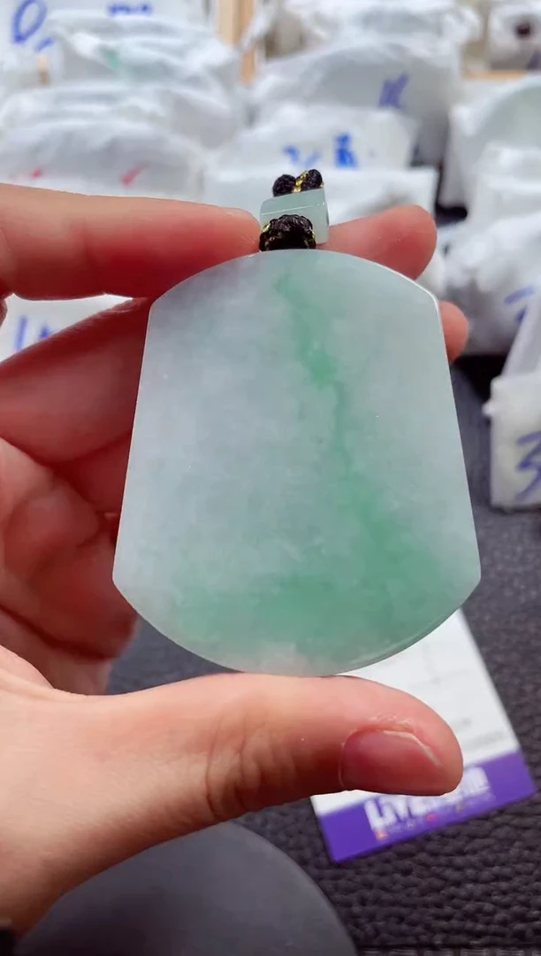 颈饰未镶嵌翡翠00006905