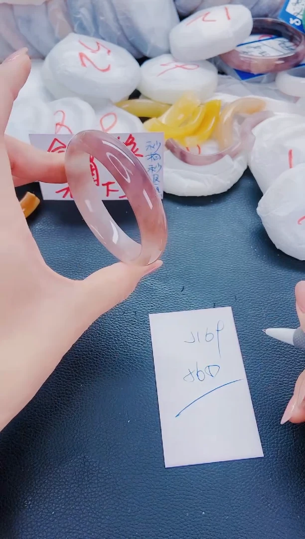 石英质玉手镯未镶嵌J169-56-57