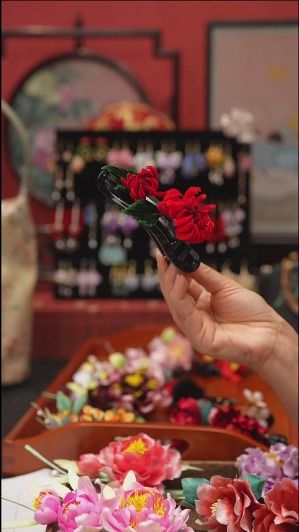 刺绣虞*洛非遗绒花饰品