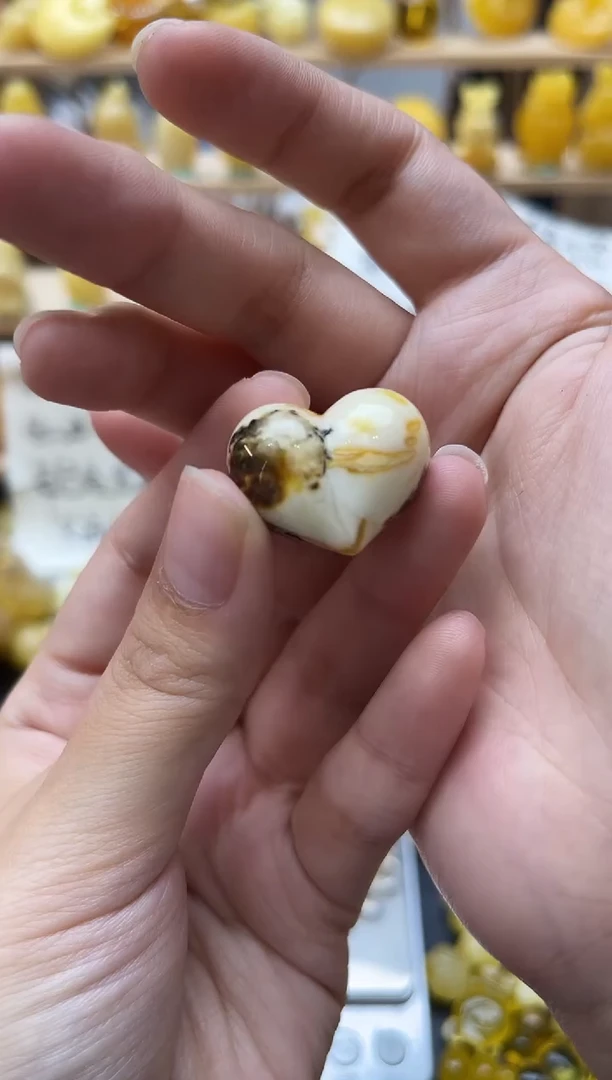 琥珀未镶嵌珠宝奇石038琥珀蜜蜡微瑕