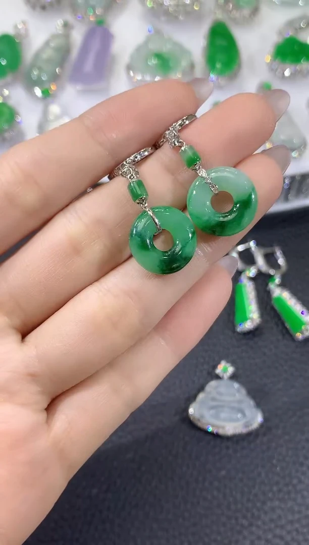 翡翠18K金镶嵌耳饰Z32