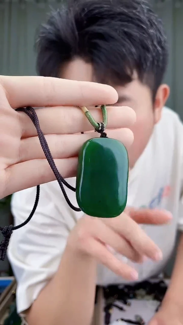 颈饰未镶嵌和田玉和田玉拍一发一，多样性发货！