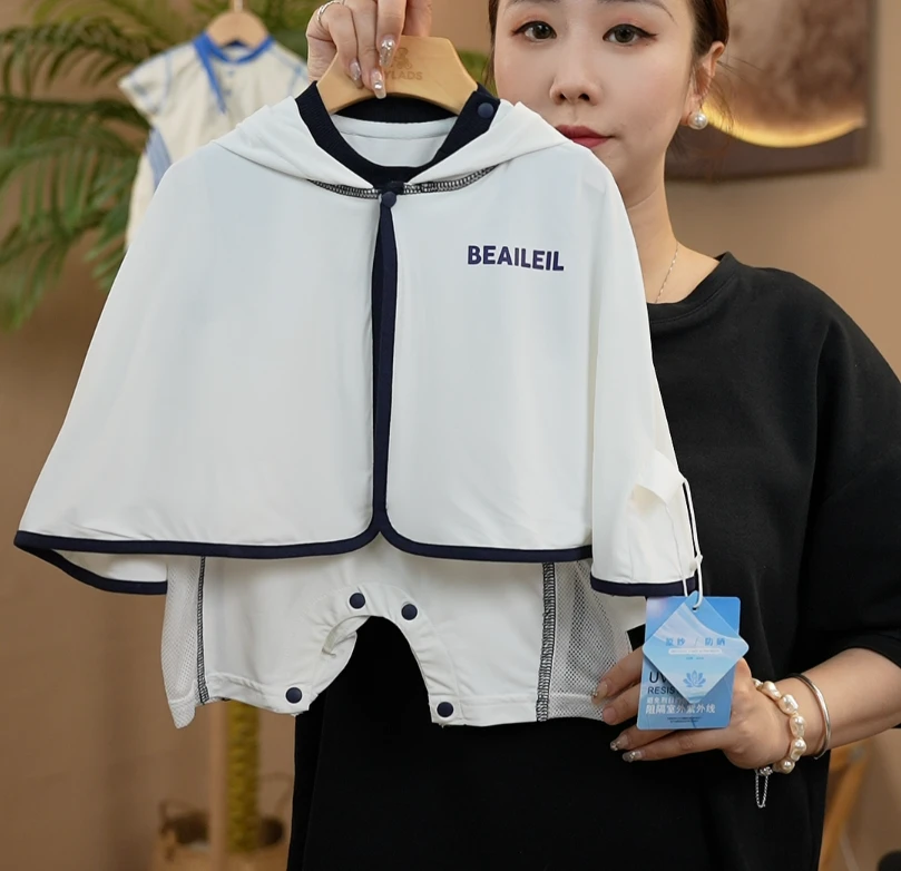 中性夏季薄款常规休闲风遮阳披风连帽斗篷时尚室外哈衣爬服