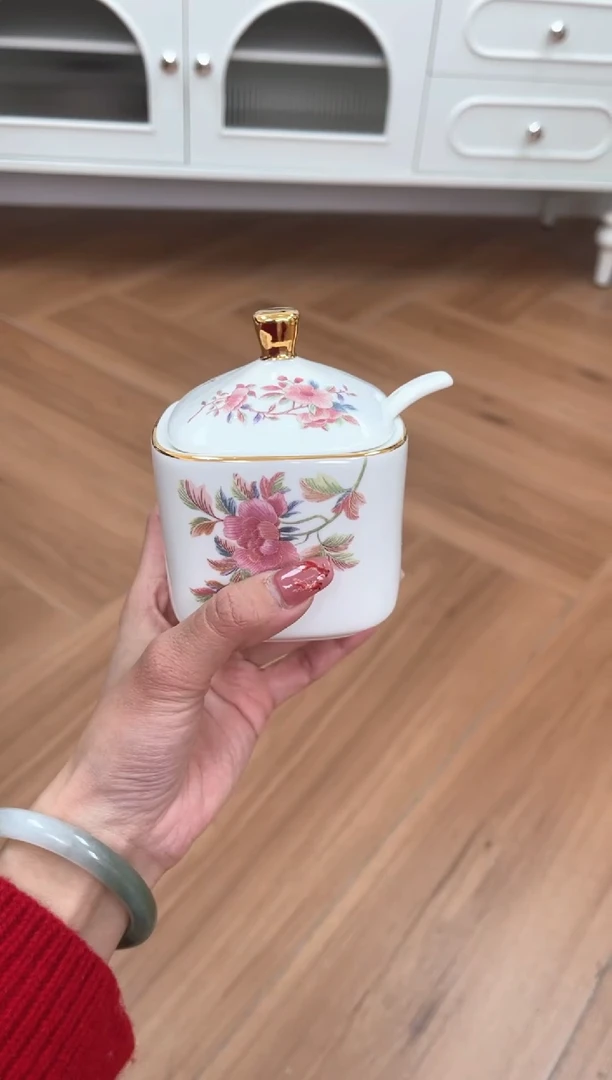 【闪购商品】碗牡丹高骨骨瓷调味罐