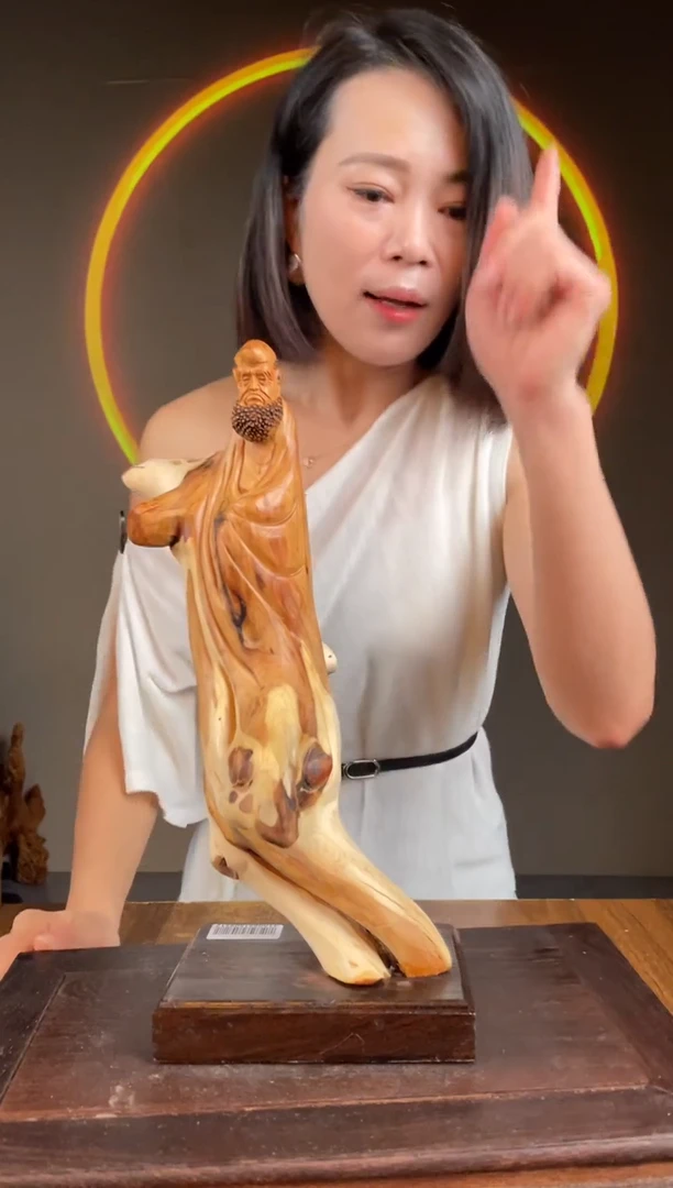 柏木（崖柏）手工摆件,先抢先得! 编号:165