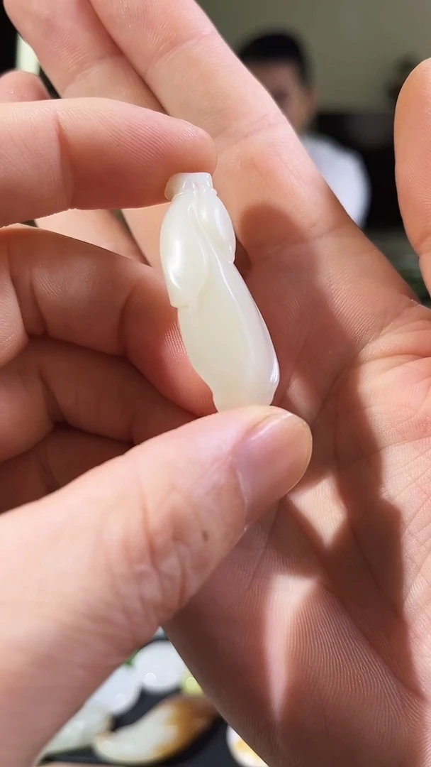 吊坠(不含链)未镶嵌和田玉玉兰花手工吊坠