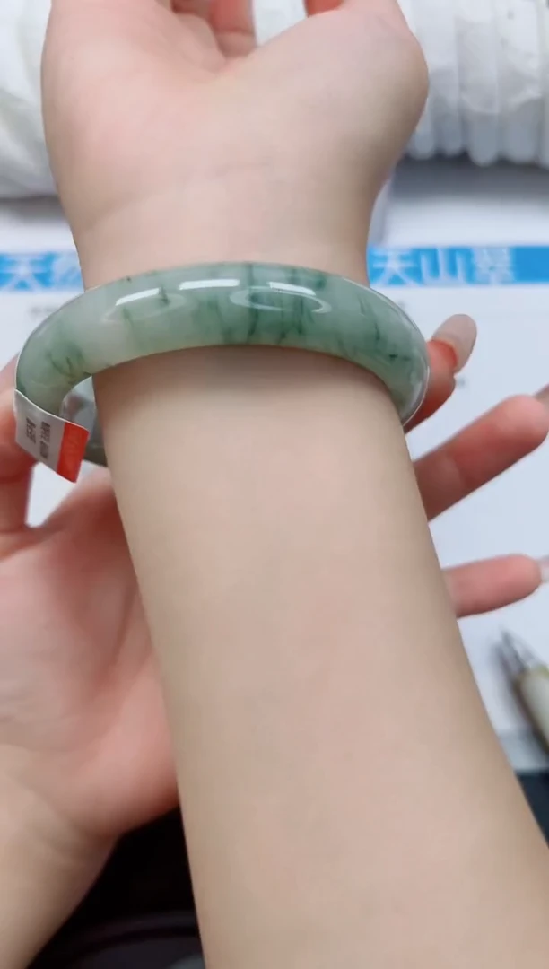 未镶嵌手镯石英质玉129-64/65