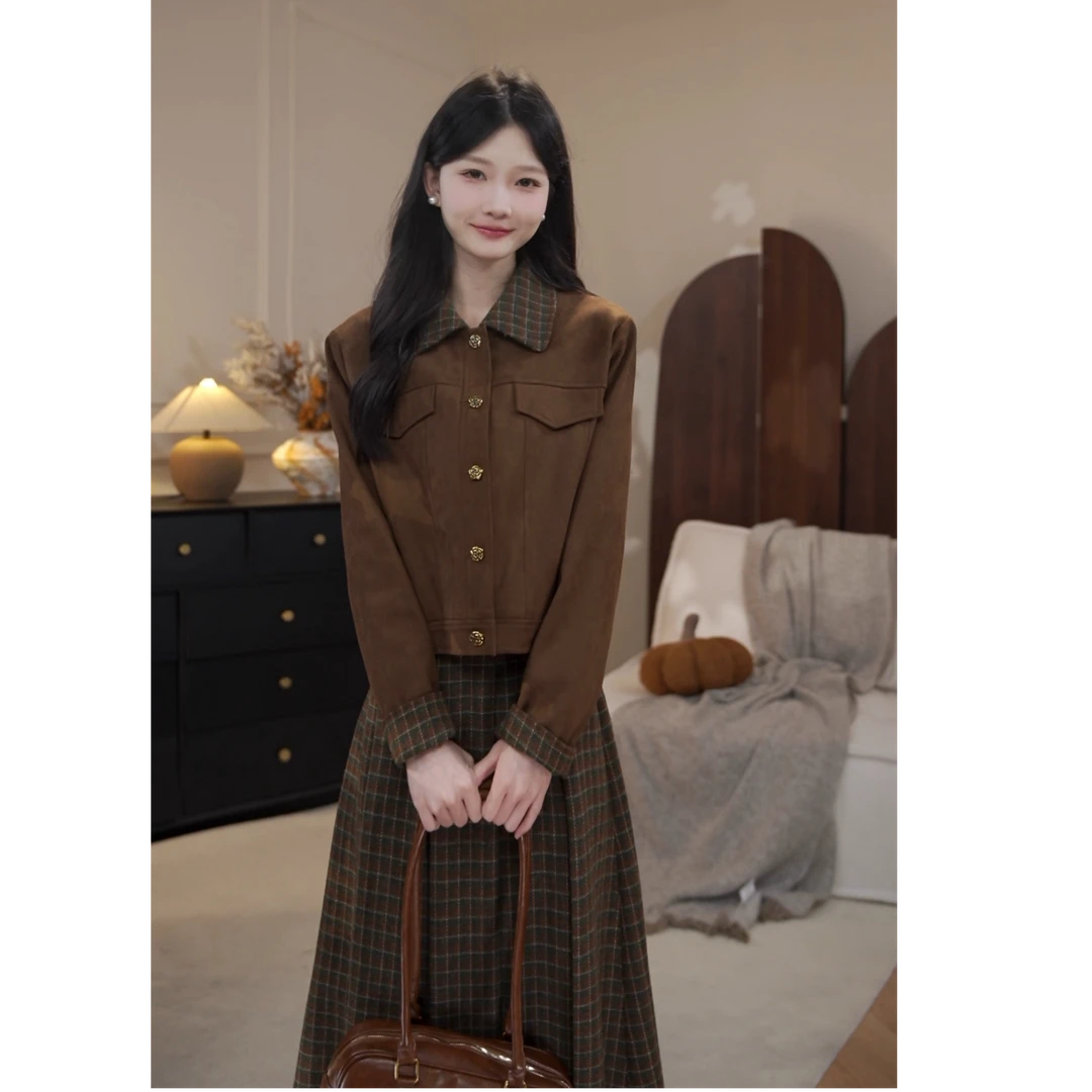 鹿向南「日暮巴塞尔」法式复古女秋冬新款咖色外套格纹半裙套装