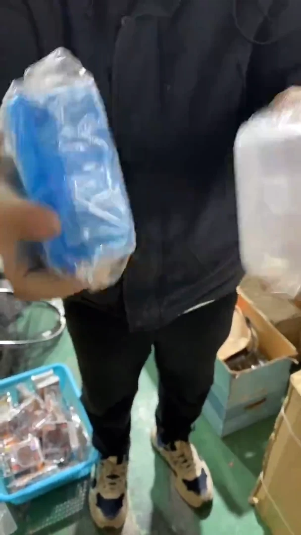 蚯蚓盒一个