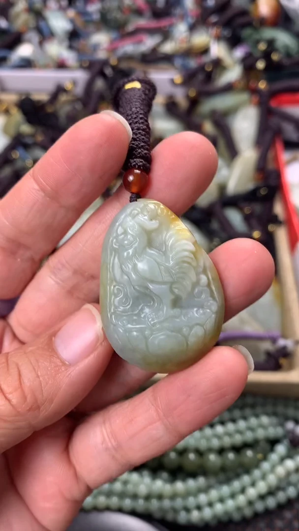 【闪购商品】和田玉颈饰未镶嵌多样性发货没有证书拍一发一有瑕