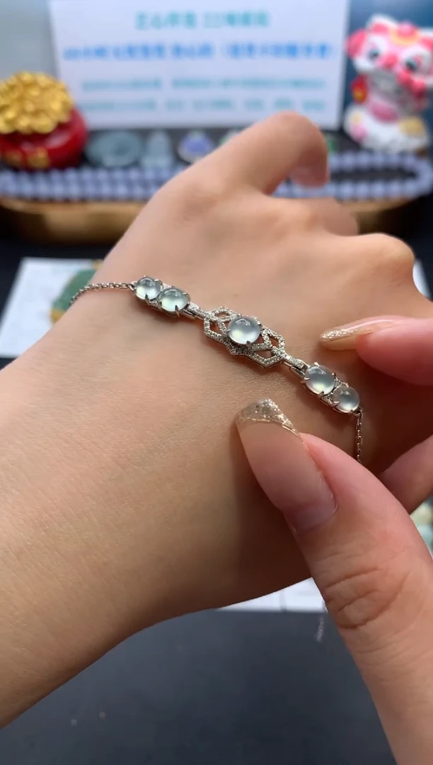 翡翠18K金镶嵌颈饰模式推广期48小时鉴赏期