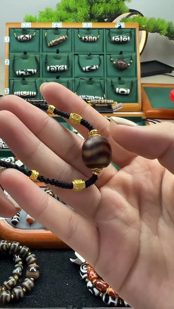 玛瑙/玉髓（覆膜）颈饰未镶嵌33.(微瑕随机发货）