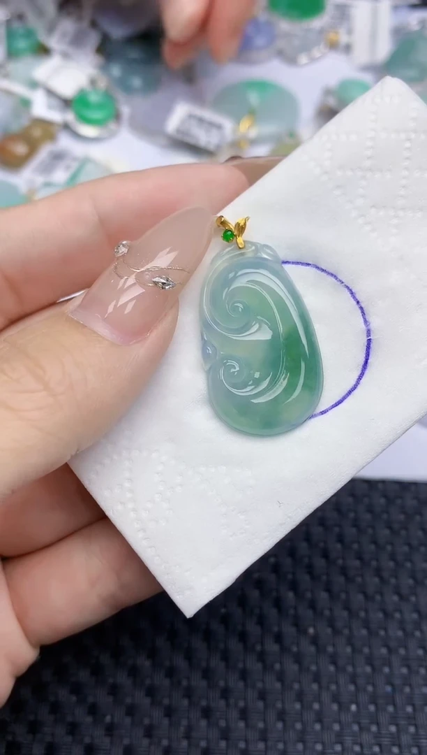 颈饰18K金镶嵌翡翠166   天然翡翠A货  百元以上9米证书费自理