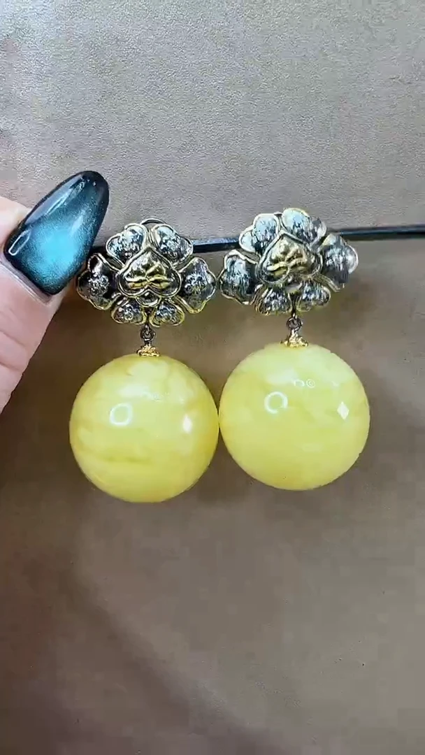 琥珀颈饰未镶嵌耳环