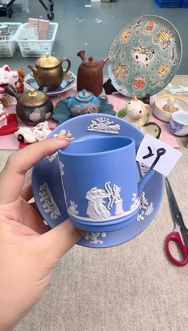 瓷片泡泡家的瓷器真好看