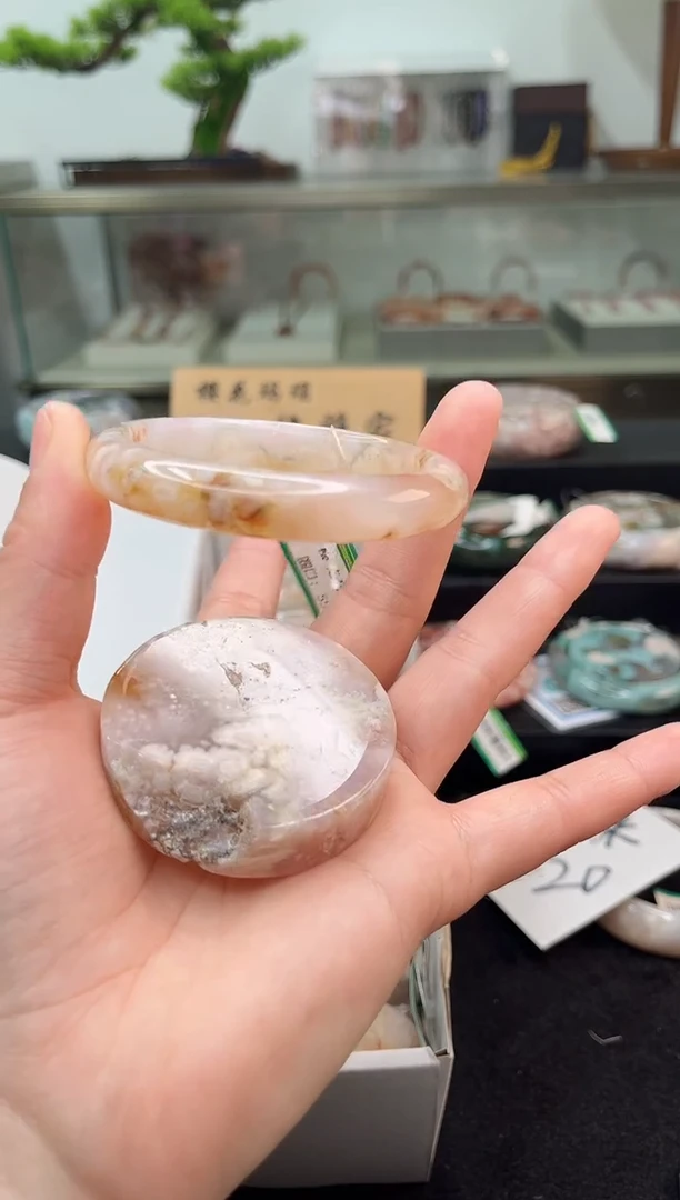 未镶嵌手镯石英质玉55圈口（赠品镯心）1886523