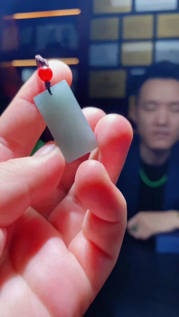 翡翠未镶嵌吊坠(不含链)翡翠