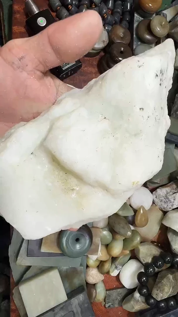 未镶嵌和田玉珠宝半成品1