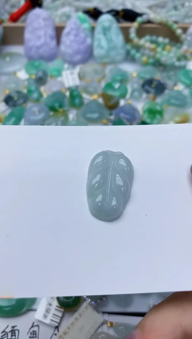 颈饰未镶嵌翡翠天然翡翠A货